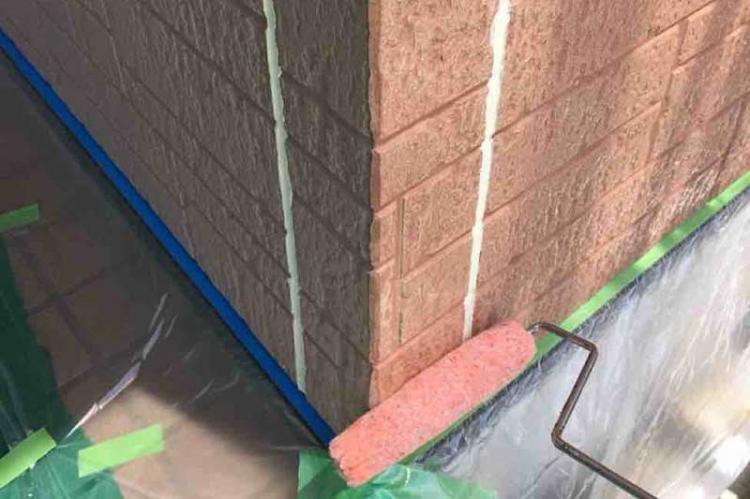 滋賀県米原市外壁塗装下塗り工事